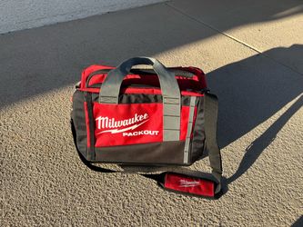 Milwaukee 15” PACKOUT Tool Bag