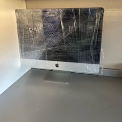 Apple Desktop Great Condition 