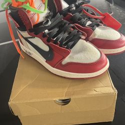Size 9’5-Air Jordan 1 x Off-White Chicago -Lightly Worn