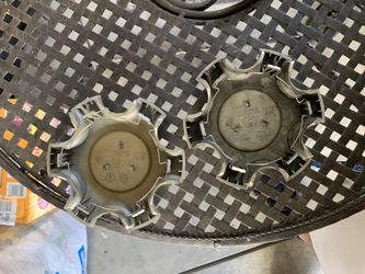 Toyota OEM center caps 40$