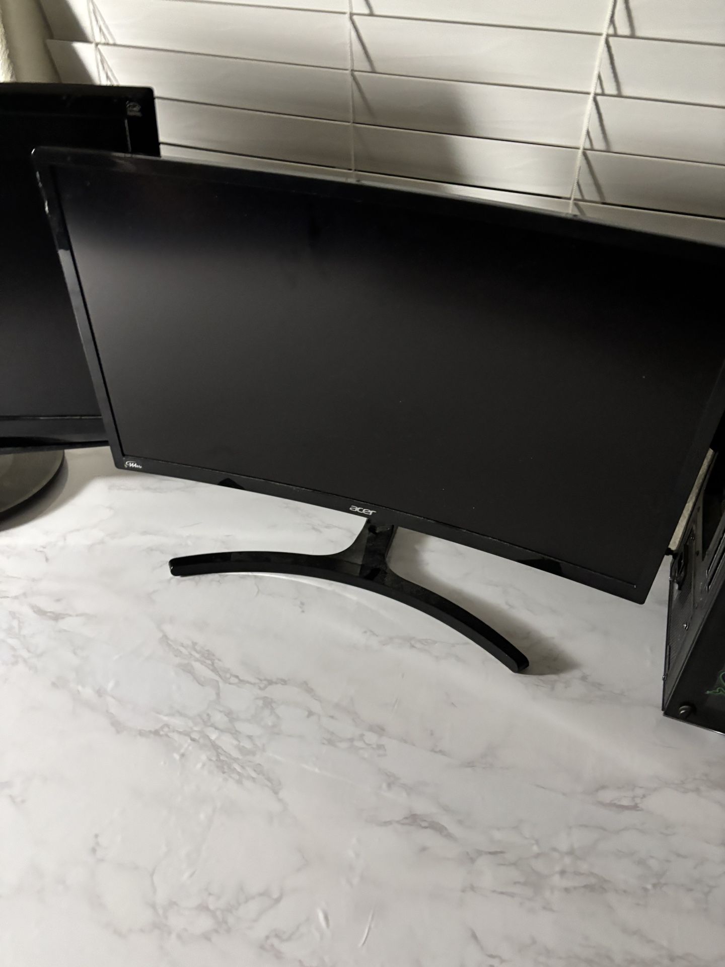 144hz Curved Acer Monitor