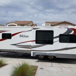 2013 Milan Travel Trailer With Superslide 