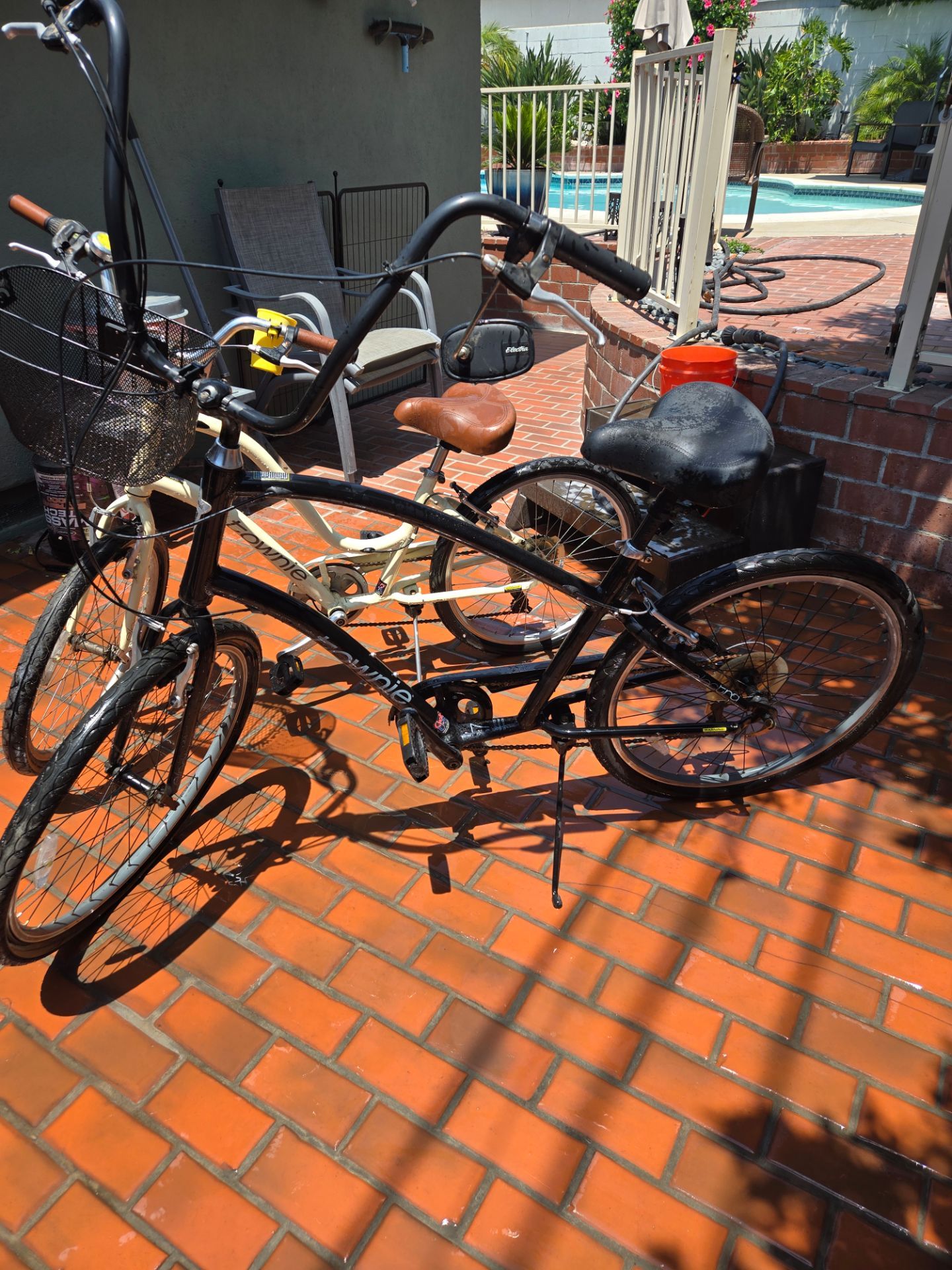 Black Electra Townie 7D Cruiser
