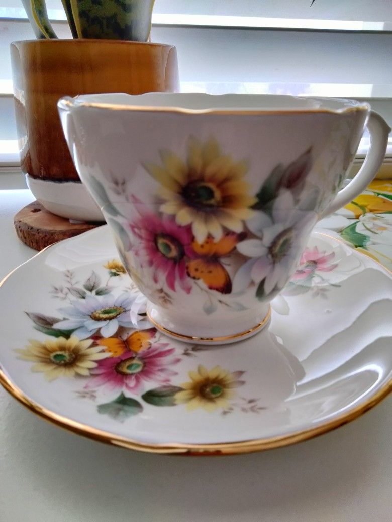Dutchess Bone China