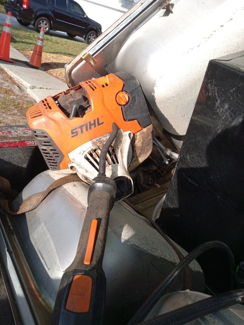 Stihl 131 Powerhead For Parts Or Repair. Also Stihl FC 90 WeedEater.