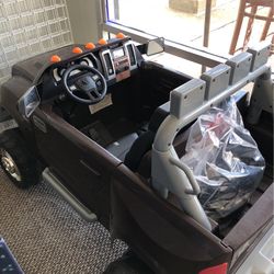 12-Volt Ride-On Toy Dodge Ram