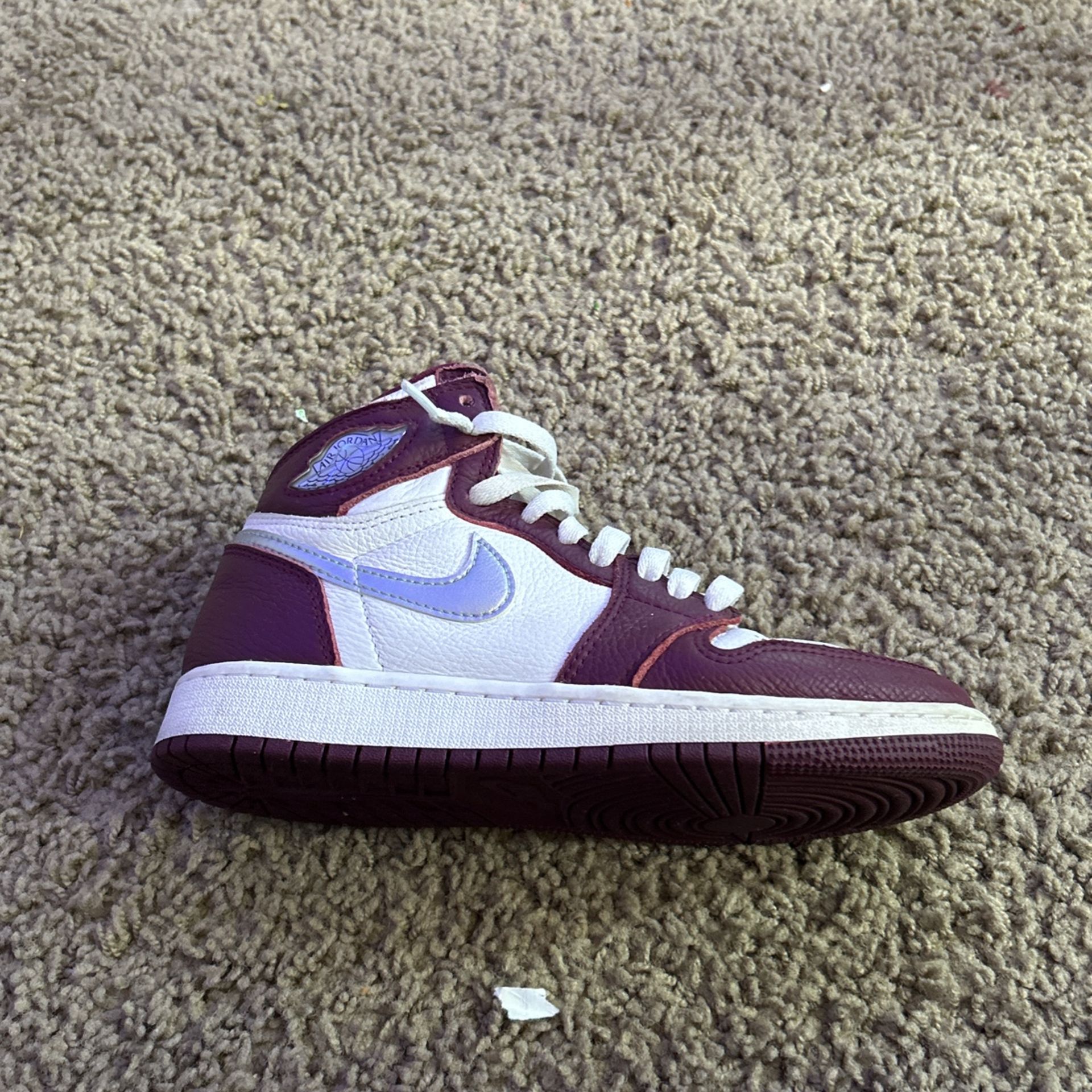 Nike Air Jordan 1 (Bordeaux)