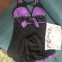 Ladies swim dress & shorts