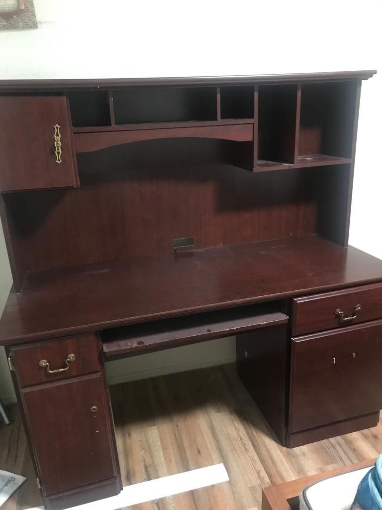 Used Desk 26 for Sale in Los Angeles, CA OfferUp
