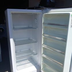 New Commercial Grade Refridgerator