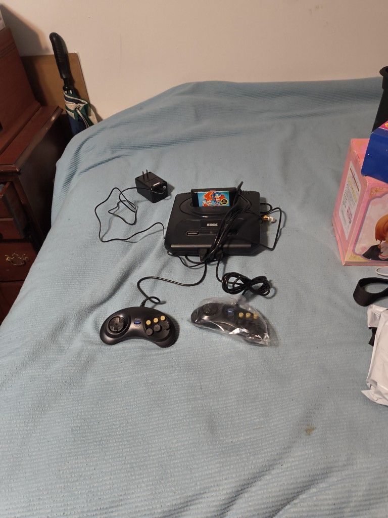 Sega Genesis Console With 2 Controllers And Sonic The Hedgehog 2