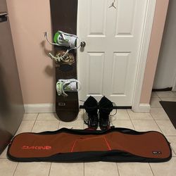Snowboard  Boots 9.5  And Bag 