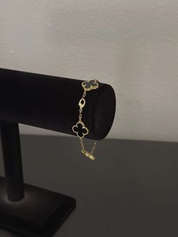 VAC custom 18k gold bracelet