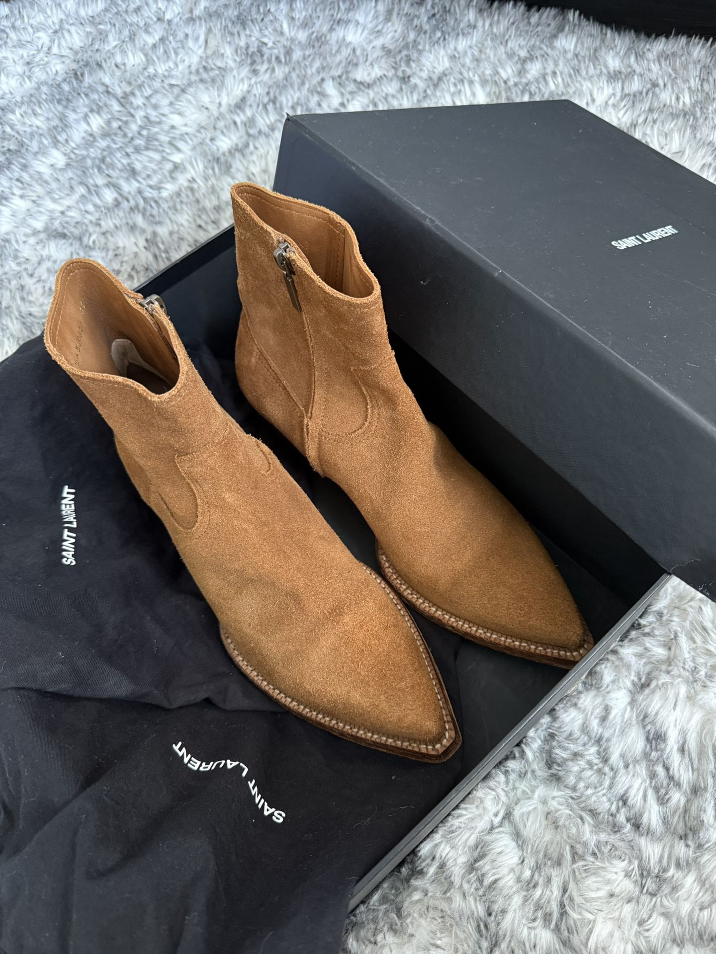 Saint Laurent original boots ( YSL )