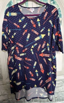 Women’s Top Size L Fourth Of July Bottle Rockets Fireworks Stars NEW