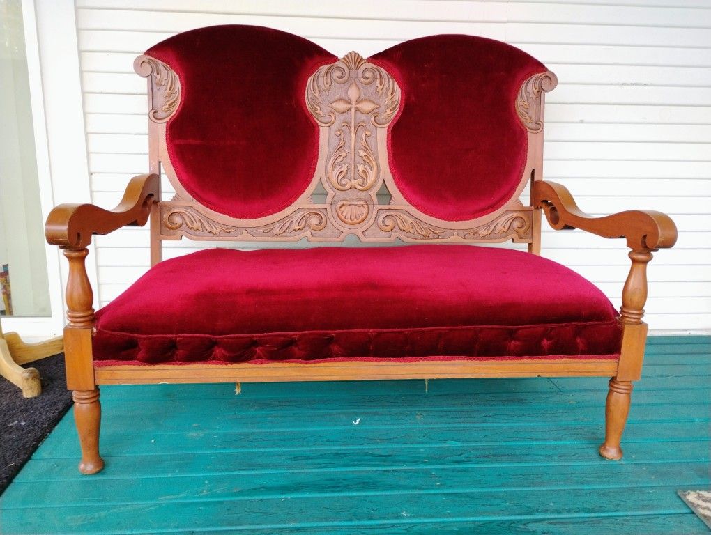 Antique Receiving chair (VIP)