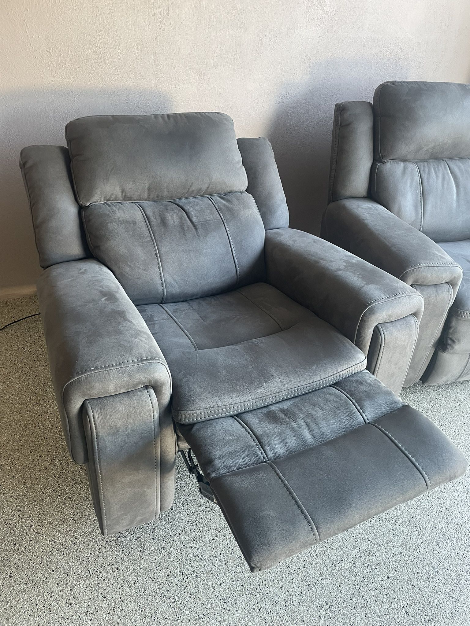 Set Of Two Power Recliners