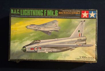 B.A.C. Lightning F Mk.6 model kit