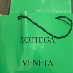 pink bottegas