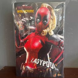 Hot Toys LadyPool BIB