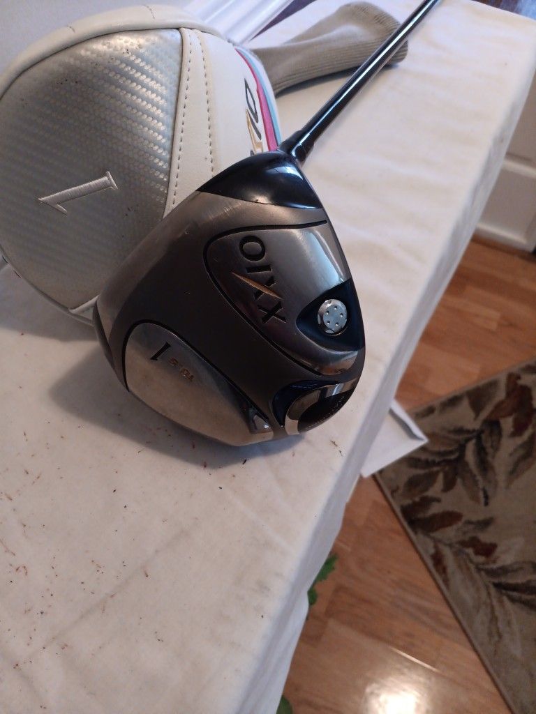 XXIO DRIVER RH. 10.5. ALDILA NVS LITE FLEX