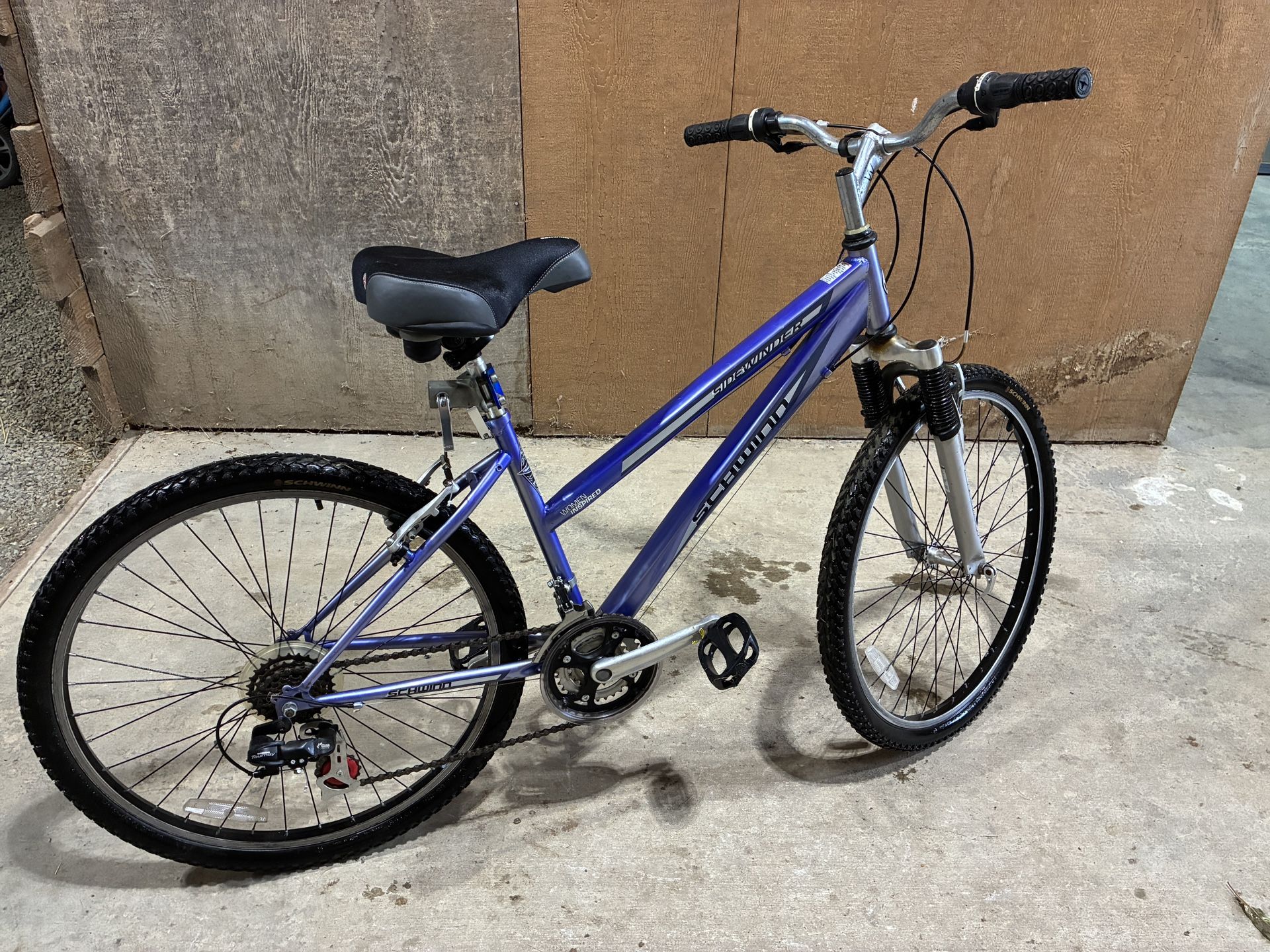 Schwinn Sidewinder Women’s Bike