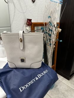 Dooney&Bourke Saffiano Leather Crossbody 