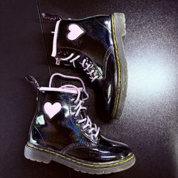Dr. Martens Junior 1460 Shimmer Heart Boots Purple black size 10 kids slip on