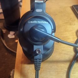Headphones  Audio Technica