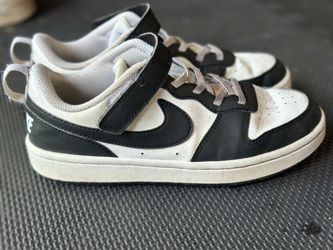Youth Nike Low - Size 3Y