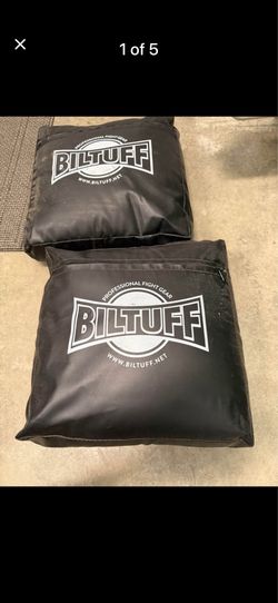 2x Biltuff Heavy bag boxing bag stand sand bags