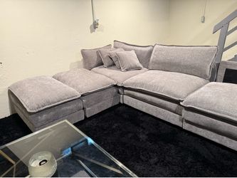 Modern Gray Sectional Sofa – Excellent Condition – $550 OBO