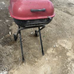 Construction Fence + Americana Grill —Must Go