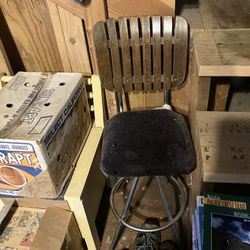 vintage Mid-Century Modern swivel bar stool, 