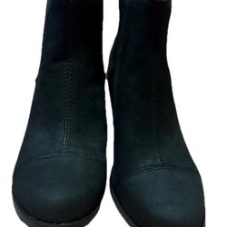 TOMS Women Hadley Black Suede Ankle Wedge Booties size 5.5 New With Tag Box