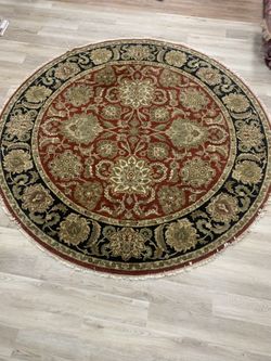 8x8 Round Hand knotted Fine Wool Rug