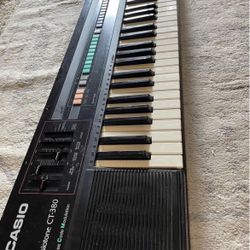 Casiotone CT-380 Keyboard