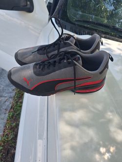 Puma Sneakers