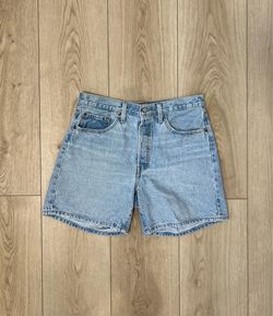 Men’s Levi’s shorts