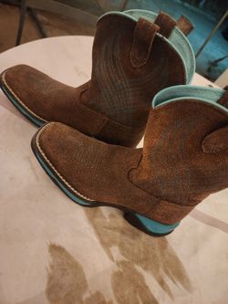 Ariat boots kids size 12 and 13