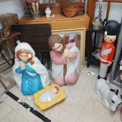 Blow Molds, Christmas, Toys, Antiques, Glassware, Jewelry 
