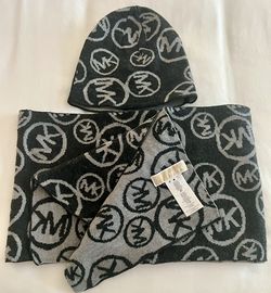 Michael Kors Scarf & Beanie Set 
