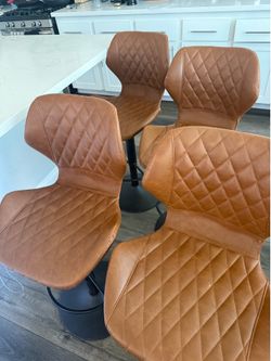 4 bar stools