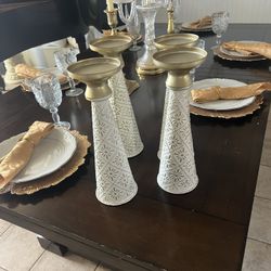 4 Candle Holders 