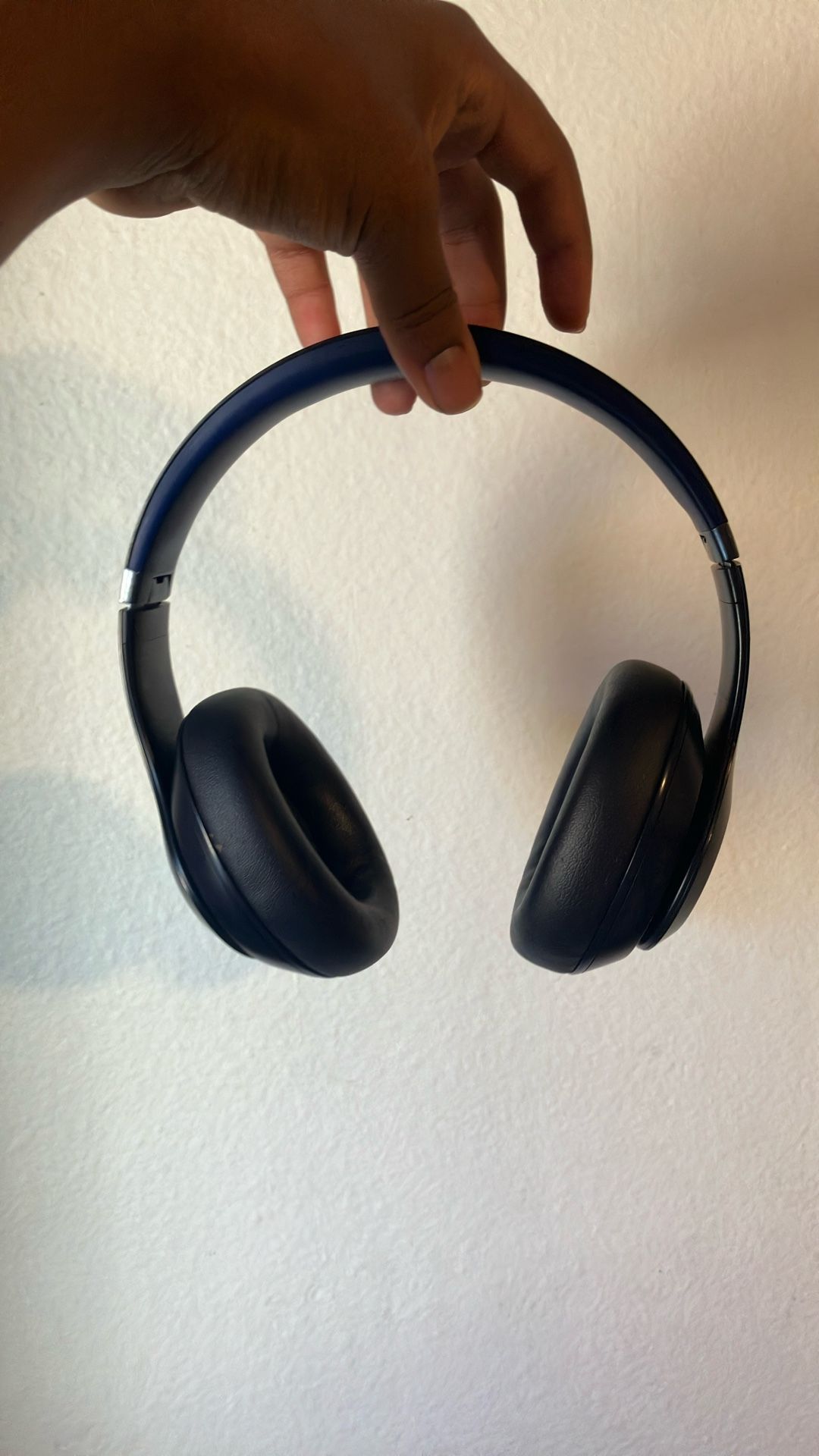 Beats Navy Blue And Noise canceling
