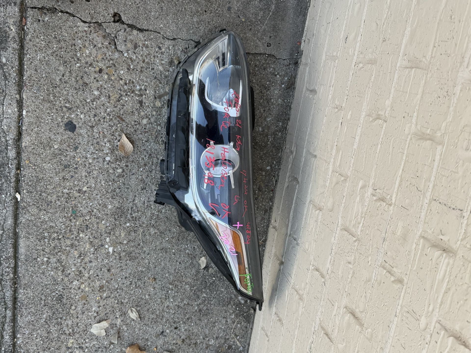 2021 Kia Forte Left Headlight 