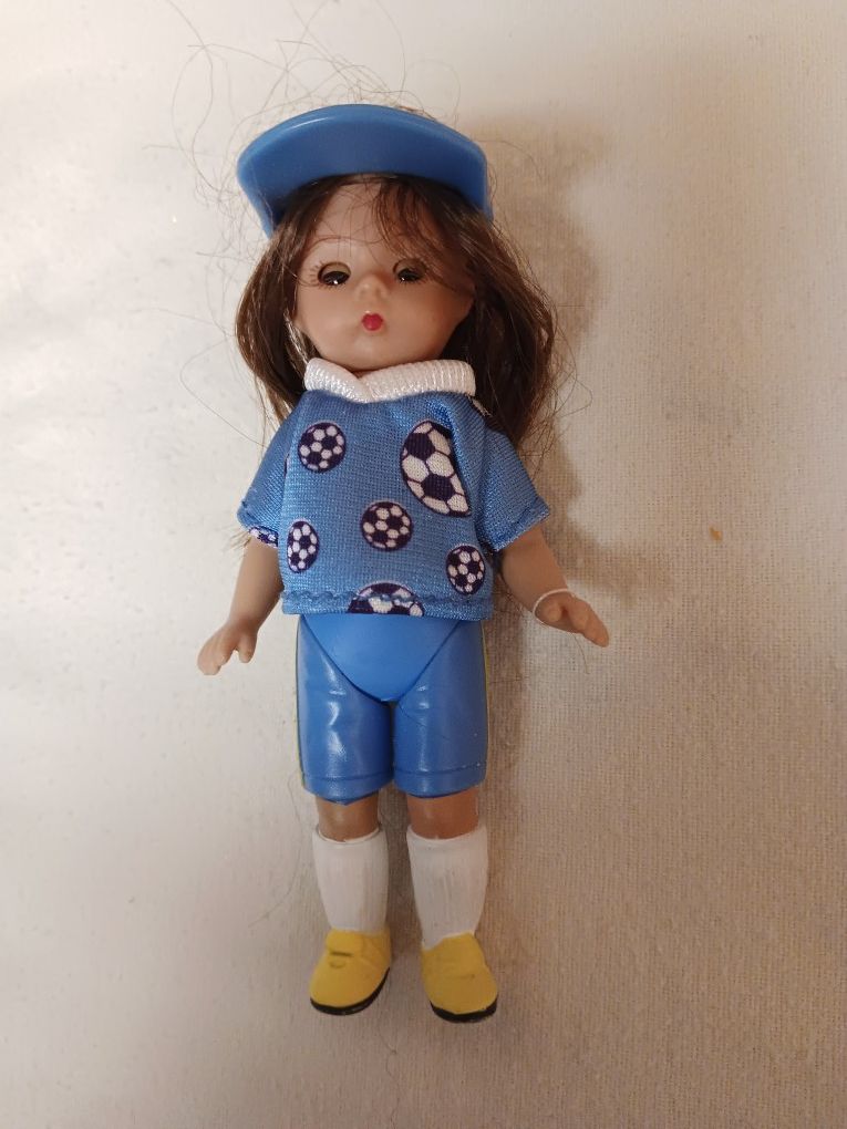 2005 McD's & Madame Alexander Soccer GIRL