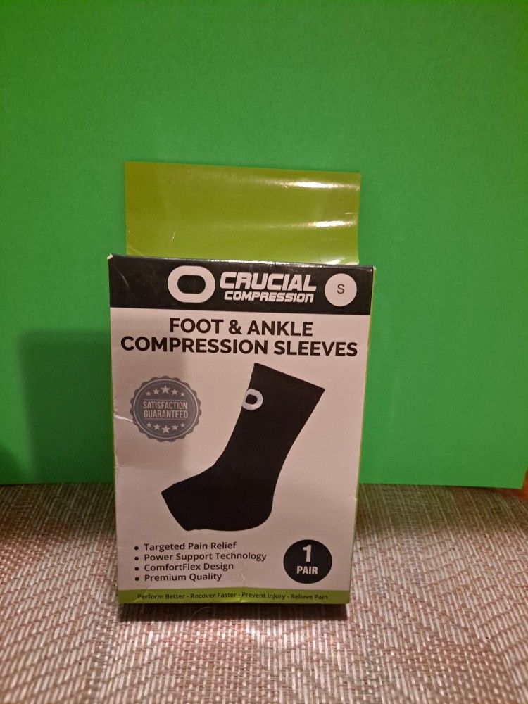 Crucial Compression Foot & Ankle Compression Sleeves (S) 1 Pair-$8.00
