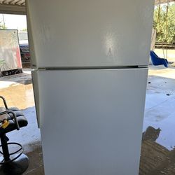 Amana Fridge 