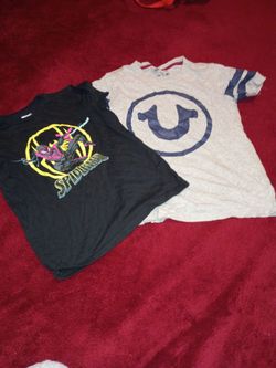 Medium True Religion Shirt & Medium